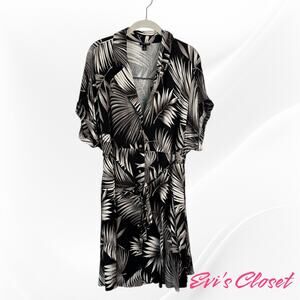 Torrid Black White Palm Challis Collared Dress Pockets Slub Button Front Sz L